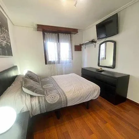 Goiz Etxea - Acogedor Piso En La Parte Antigua. *